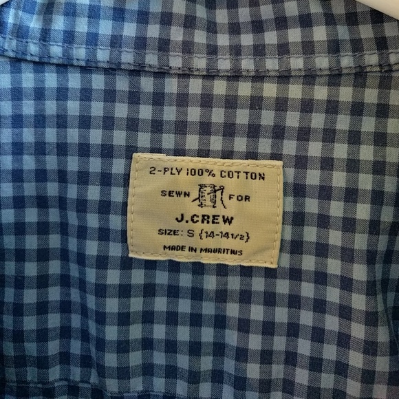 Button up - Picture 2 of 2